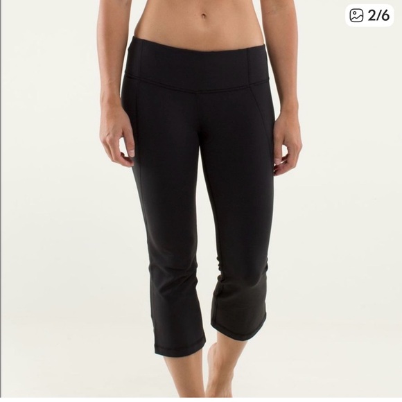 lululemon athletica Pants - LULULEMON GATHER & CROW CROP BLACK size 8
